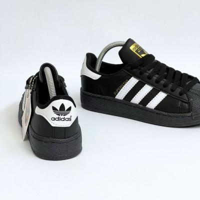 SuperStar Siyah Beyaz