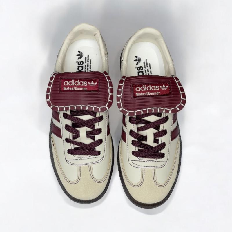 Wales Bnnr Krem Bordo