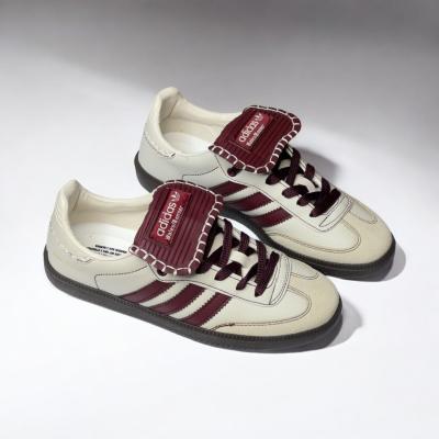 Wales Bnnr Krem Bordo