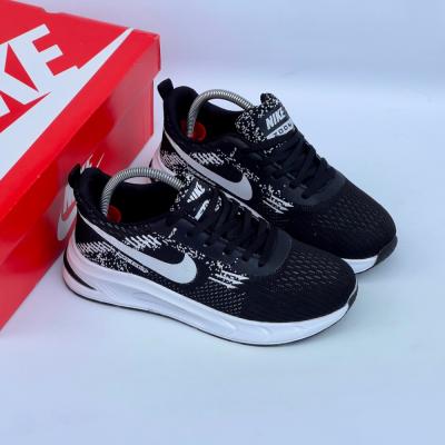 Zoom Siyah Beyaz