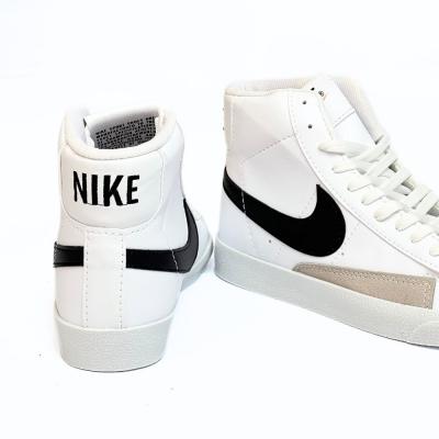 Blazer Bilekli Beyaz Siyah