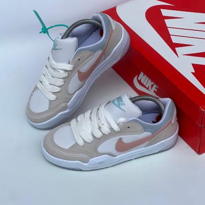 Nike3000 Pembe