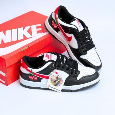 Dunk Cherry Siyah Beyaz