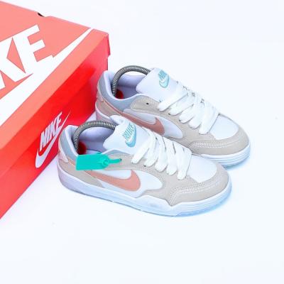 Nike3000 Pembe