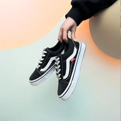 Vans Kısa Siyah Beyaz
